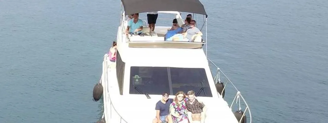 Ferretti 43: Dubrovnik to Hvar Private Boat Transfer