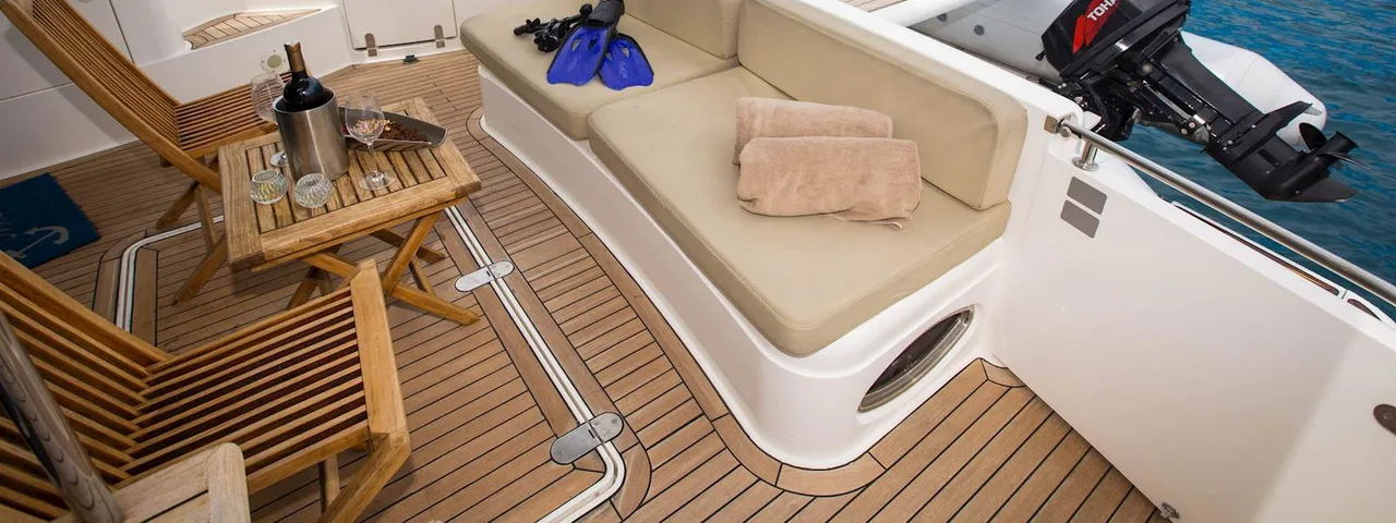 Luxury yacht Fairline Squadron 55: Extended Elafiti Islands Boat Tour