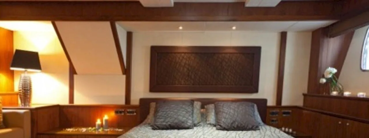 Elafiti Islands Escape: MY CHOCO Sunseeker Private Charter