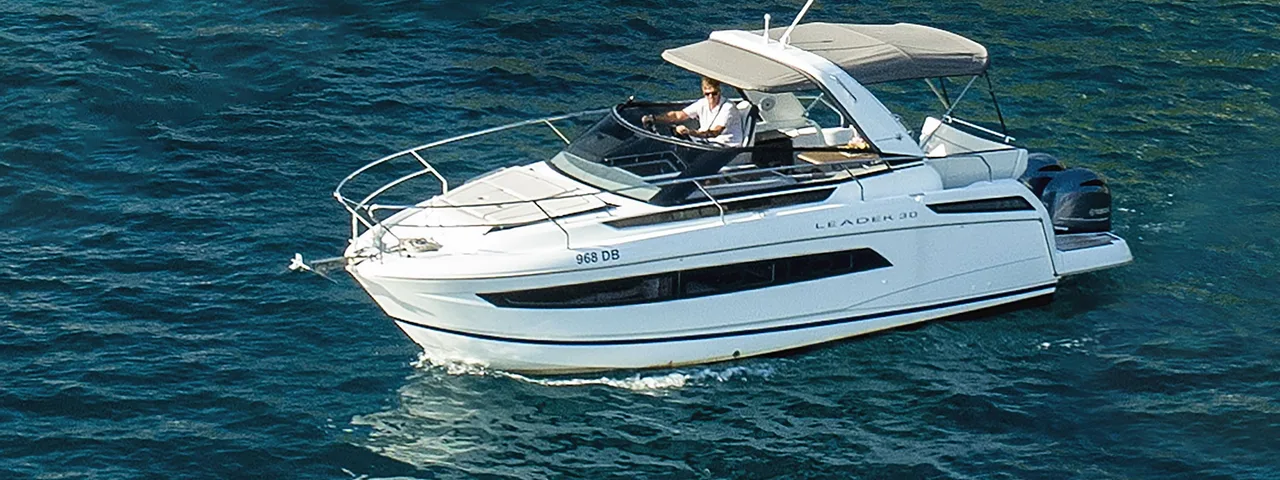 Jeanneau Leader 30 Outboard