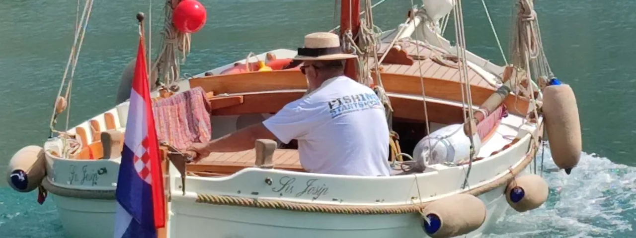 Dubrovnik sunset boat tour on Ombla River. Scenic views, tranquil waters, unforgettable experience. Book your tour today!