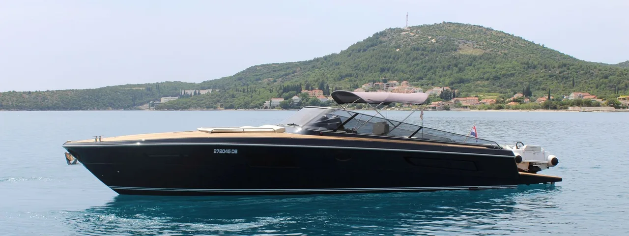 Dubrovnik boat charter: style, comfort & adventure. ITAMA 45