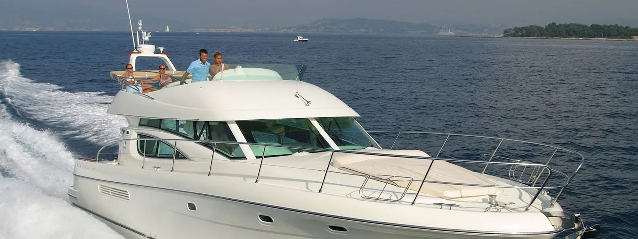 Jeanneau 42 Fly: Dubrovnik to Hvar Private Boat Transfer