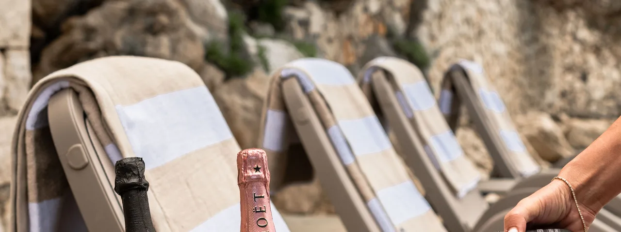  Dubrovnik luxury travel. Champagne on ice. Cheers to Croatian adventures.