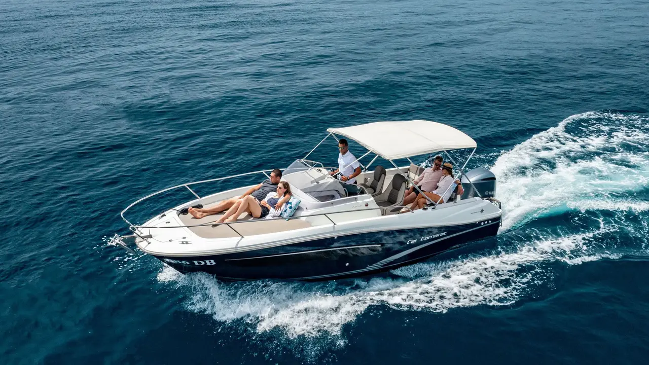 Explore the Dubrovnik waters with our premium Dubrovnik charters.