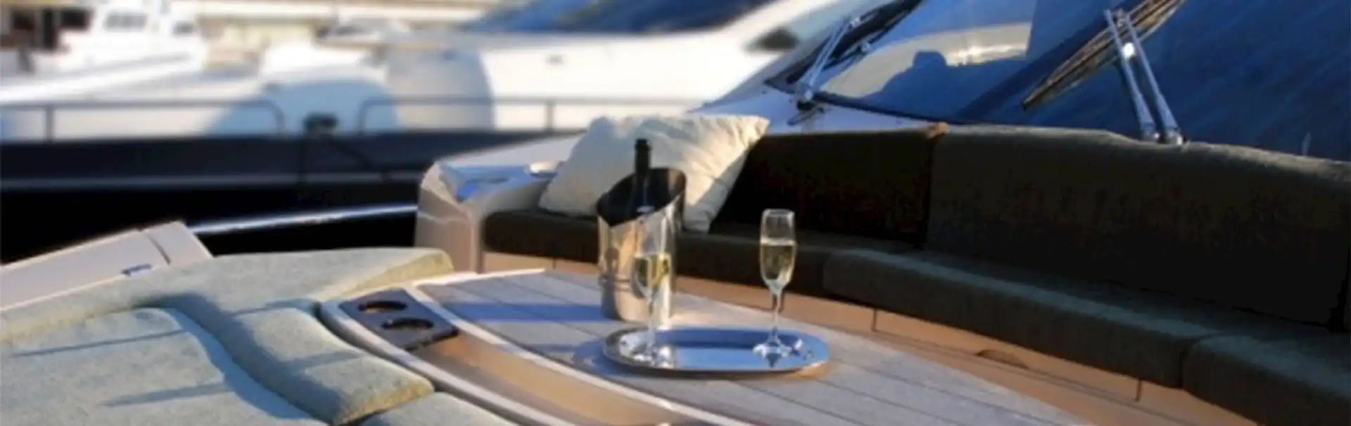 03-luxury-sunseeker-yacht-my-choco-champagne-at-bow.jpg