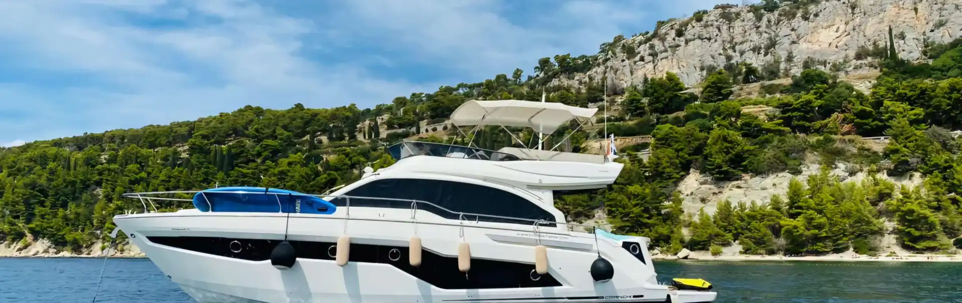 Cranchi executive yacht charter in Dubrovnik, Croatia. Book your luxury yacht tour today!