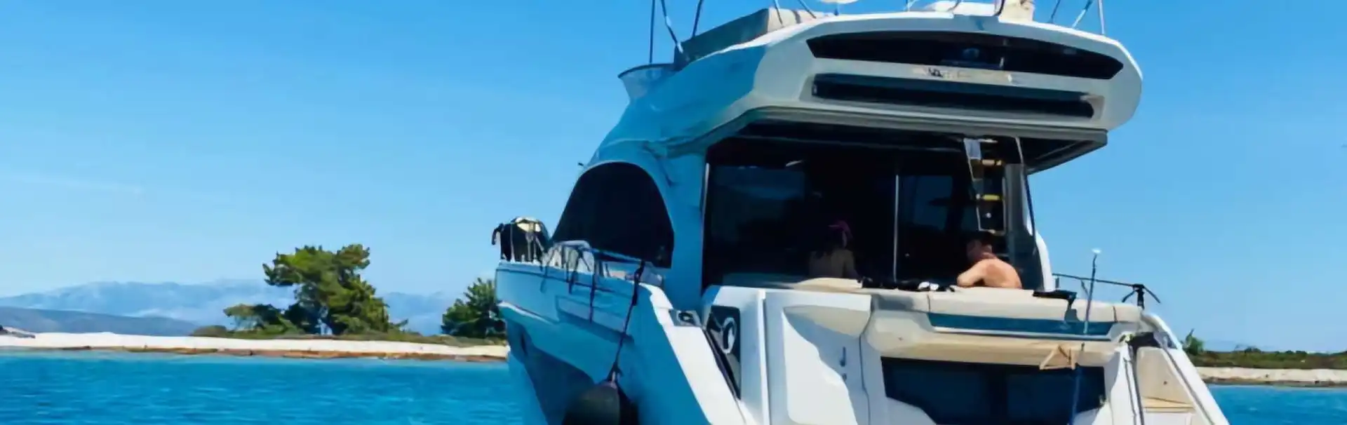 Luxury yacht tour in Dubrovnik, Croatia. Explore Elaphite Islands, Korcula, and Hvar in a single day.