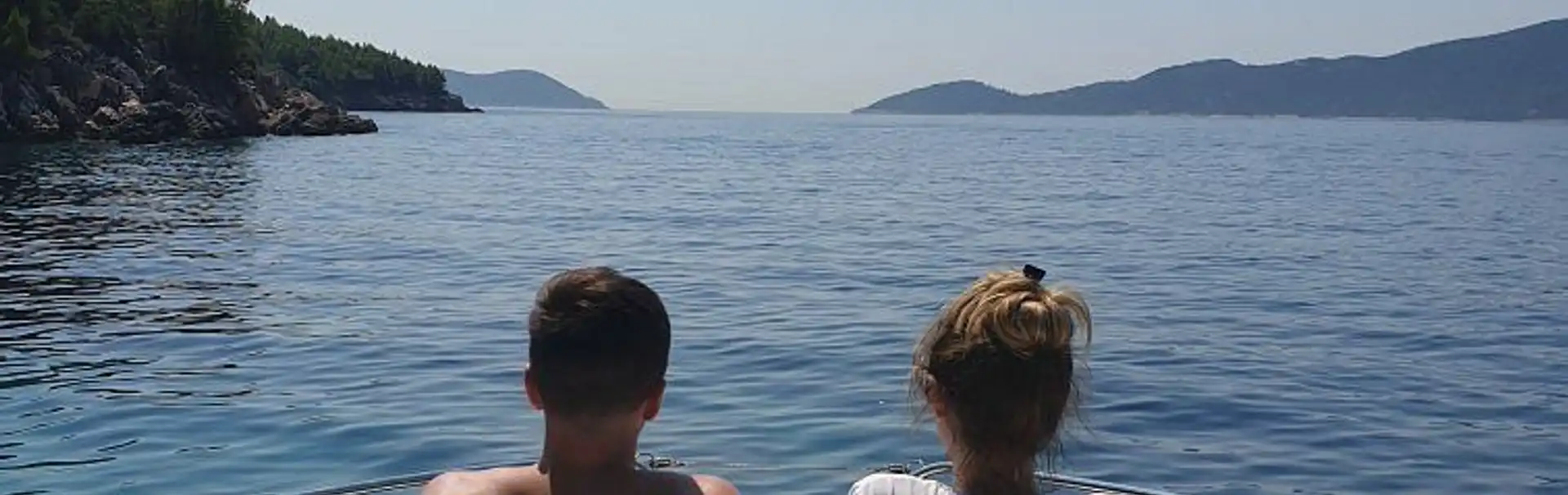 Leader 30 - private boat for tours from Dubrovnik