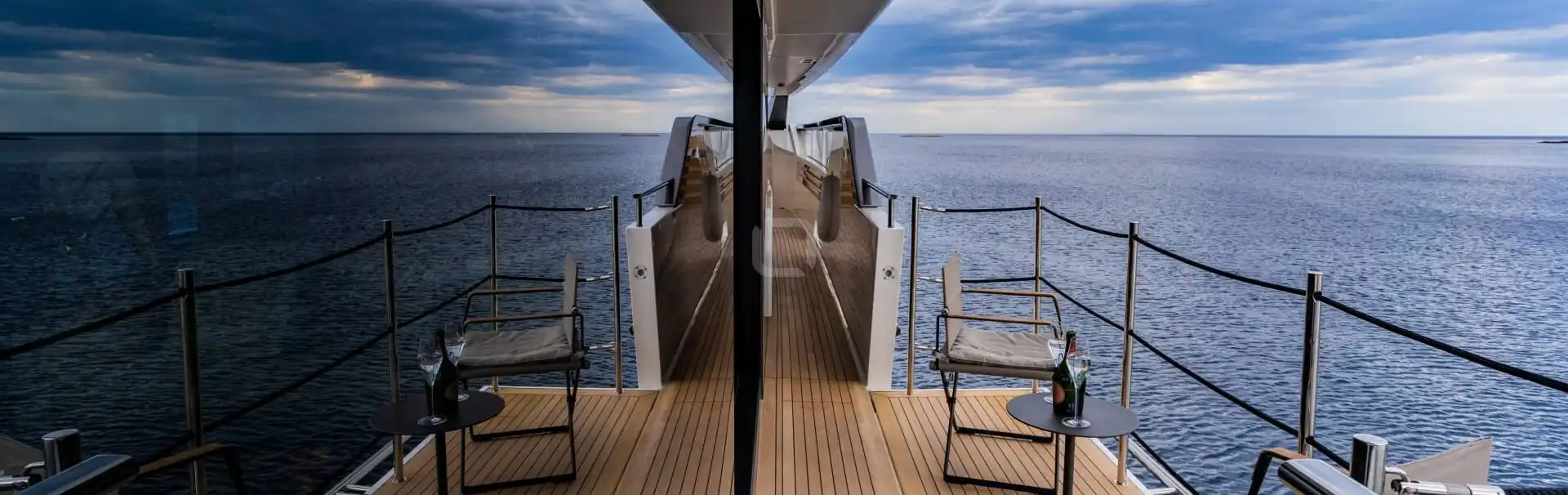 my_noor_ii_san_lorenzo_102_asymmetric_luxury_yacht-007.jpg