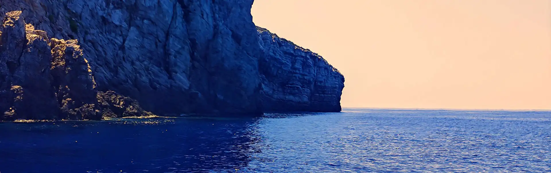 oh_my_detail_photo_taken_o_a_boat_charter_dubrovnik_vis.jpg