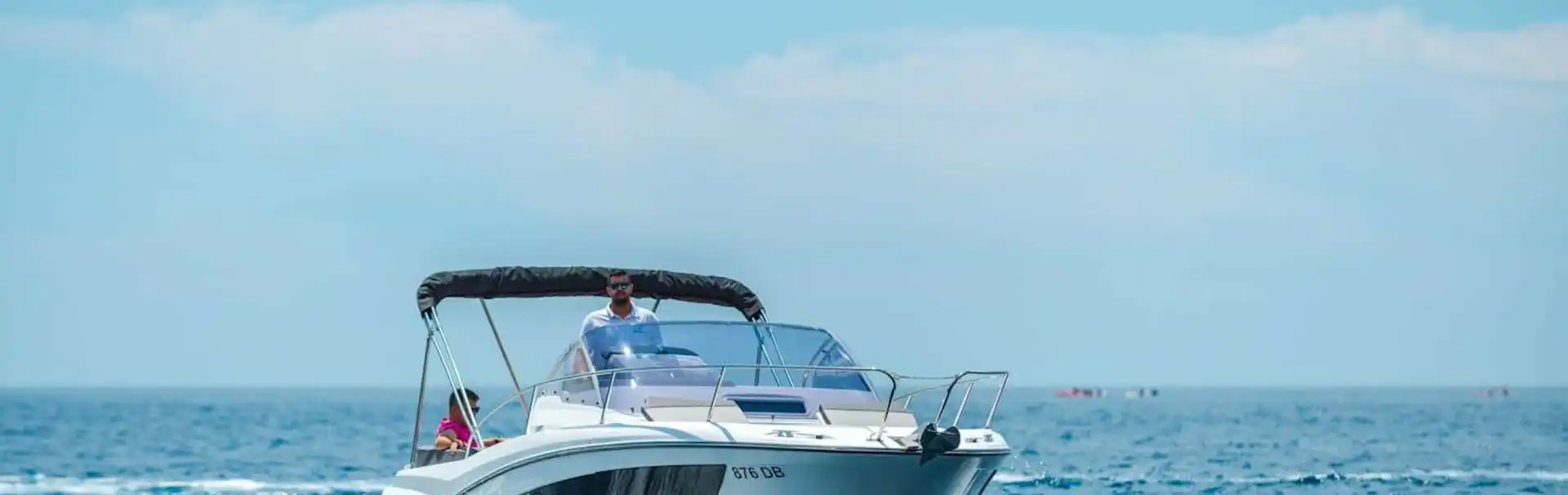 speed-boat-jeanneau-cap-camarat-9-wa-003.jpg
