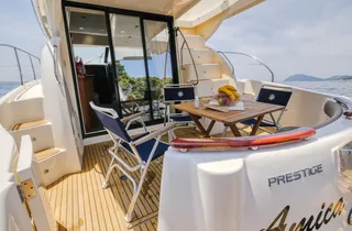 private yacht jeanneau prestige 440 fly image 2