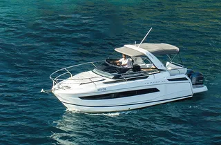 Leader 30 speedboat used for Private Blue Cave Tour Dubrovnik island-hopping itinerary