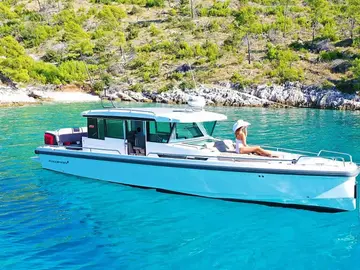 Luxury speedboat option - private sea cave Dubrovnik tour