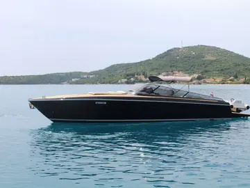 Dubrovnik boat charter: style, comfort & adventure. ITAMA 45