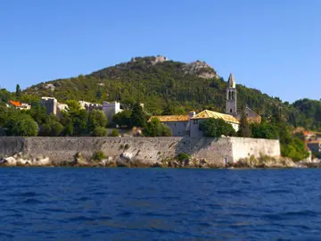 Explore Croatia: Scenic Dubrovnik Island Tour with Tendo