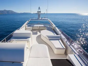 Dubrovnik yacht tour. Explore the Adriatic in style with Tendo Travel.