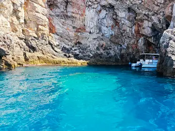 blue_cave_private_boat_tour_dubrovnik.jpg