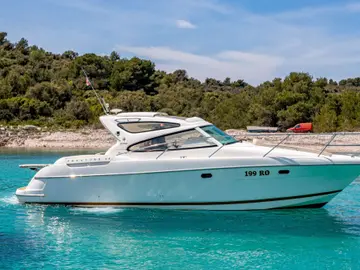 Prestige 34 motor yacht charter in Split - photo 02