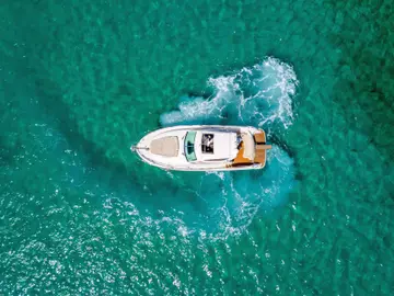Prestige 34 motor yacht charter in Split - photo 07