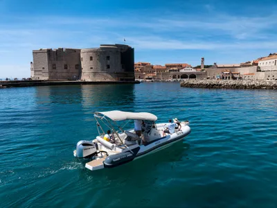 Marlin 790 speedboat in Dubrovnik - photo 01