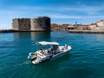 Marlin 790 speedboat in Dubrovnik - photo 01
