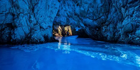 blue_cave_island_vis_bisevo.jpg