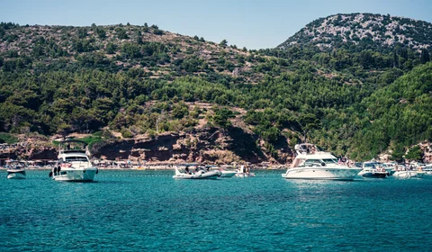 Experience paradise on a private boat tour from Dubrovnik to Šunj Beach on Lopud Island. Swim, sunbathe & enjoy cocktails at the famous Bindo Bar