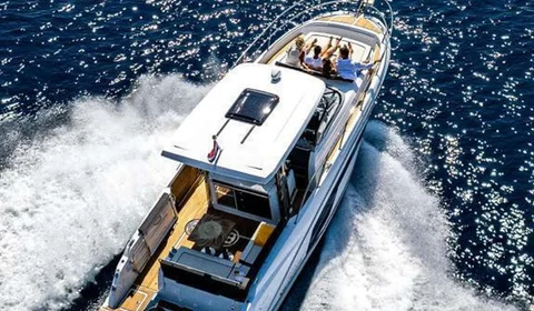 Explore Elafiti Islands on private boat tour. Stunning views, crystal waters, ultimate comfort.