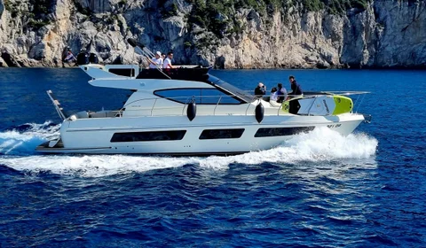 Ferretti 43