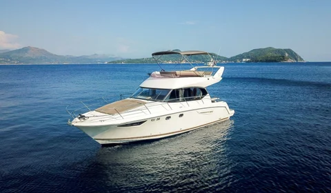 Prestige 400 Fly