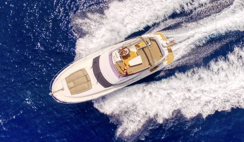 Prestige 400 Fly