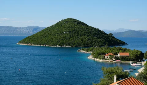 Mljet Island private boat tour from Dubrovnik. Explore hidden coves and pristine nature. Book your luxury escape today!