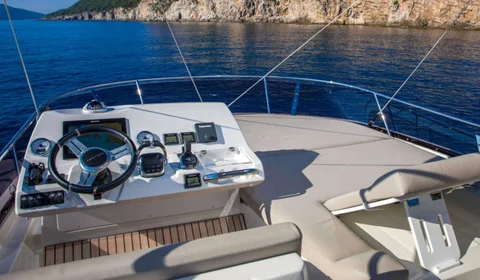 Prestige Yachts 460