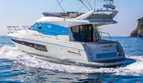 Luxury Prestige 460 Fly yacht charter in Dubrovnik, Hvar, Split, Croatia.