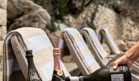  Dubrovnik luxury travel. Champagne on ice. Cheers to Croatian adventures.