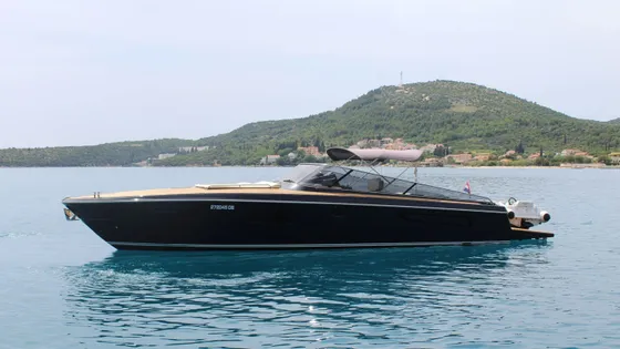 Dubrovnik boat charter: style, comfort & adventure. ITAMA 45