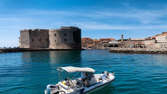 Marlin 790 speedboat in Dubrovnik - photo 01