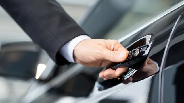 Dubrovnik hotel pickup, private boat tour. Door-to-door service for your comfort & convenience.