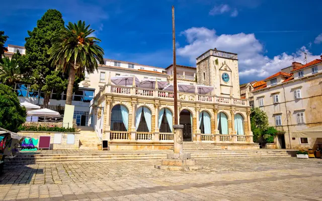 Stunning Hvar central square. Start your Croatian adventure with Tendo.