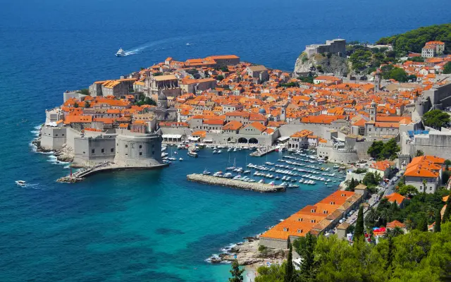 Discover Dubrovnik. Luxury tours & charters departing from Dubrovnik.