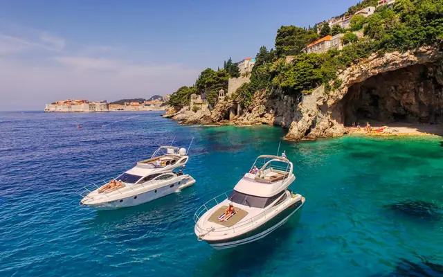 private yacht jeanneau prestige 440 fly image 1