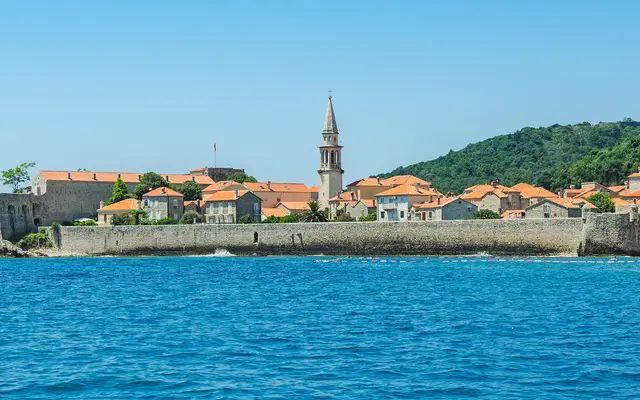 Budva old town church tower citadel adriatic view wb0gvf