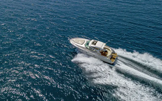 Prestige 34 motor yacht charter in Split - photo 01