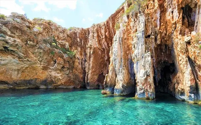 Red Rocks & Hidden cave, Pakleni Islands - red rocks