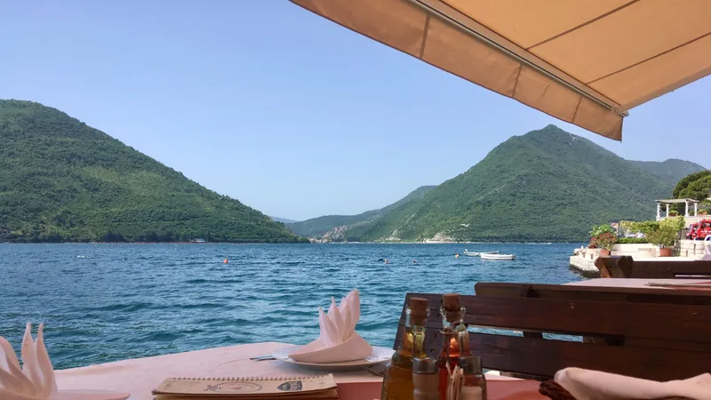 Waterfront dining in Dubrovnik. Book your luxury trip with Tendo.
