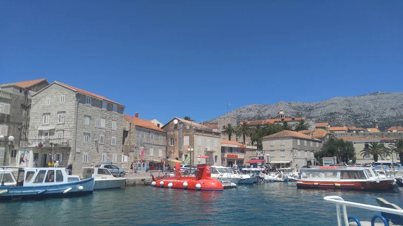 Photo from Enrik Baku's review