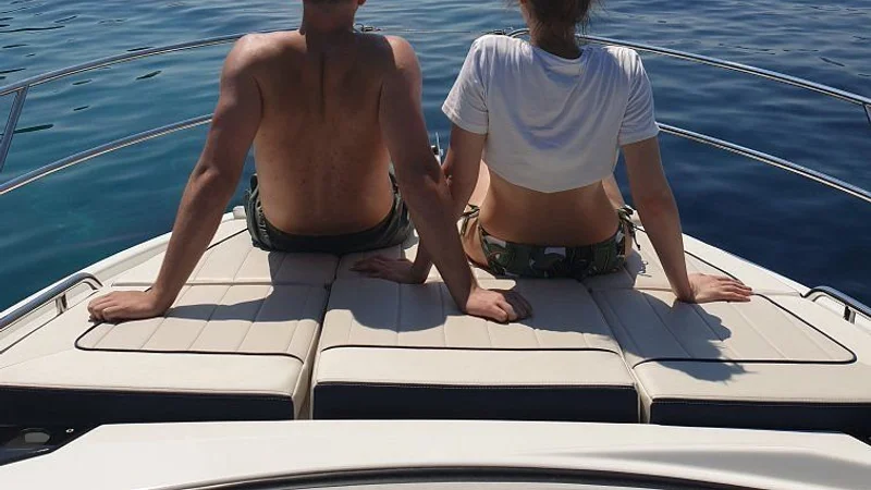 Leader 30 - private boat for tours from Dubrovnik