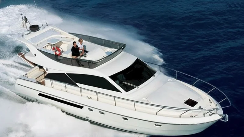 Motor yacht - Ferretti 43 Fly for day tours & charter in Dubrovnik